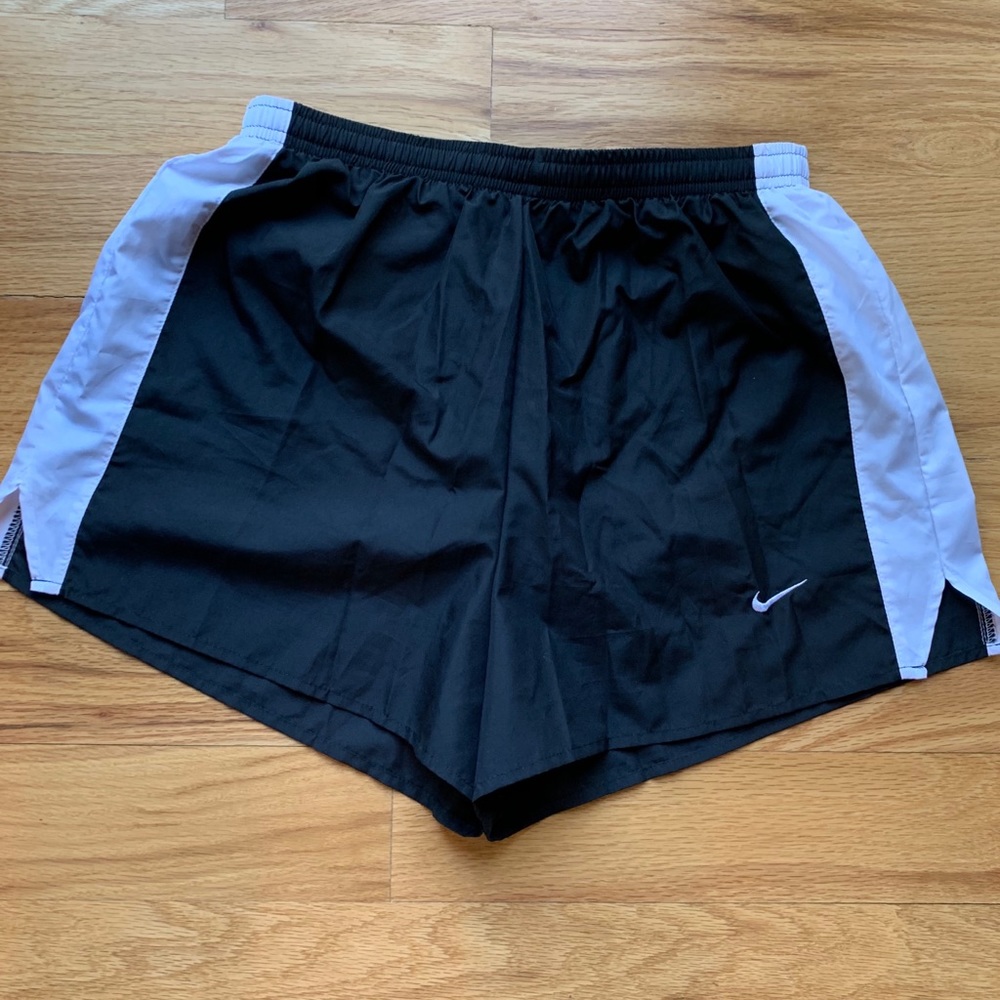 Nike Women’s running short, Black, Small